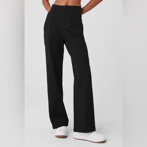 ALO Yoga High-Waist On Point Moto Trouser in Black - S